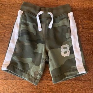 Boys gap camo shorts
